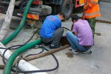 高平东城市政排水管道疏通电话|抽水马桶水满了漏水,附近厕所疏通